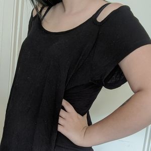 Soft shoulder cut out black shirt